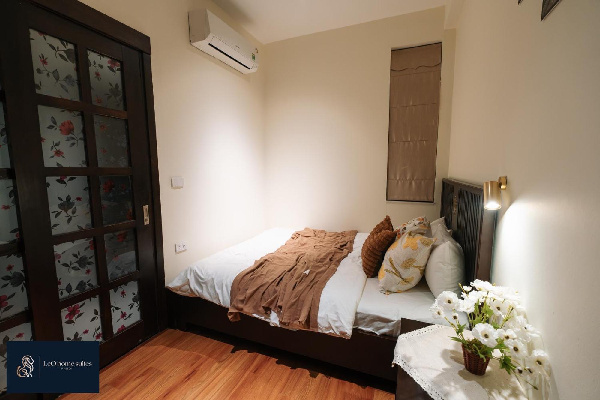 High-Ser Apartment -2Br - Niceview - Parking - Spacious - In Center 河内 外观 照片