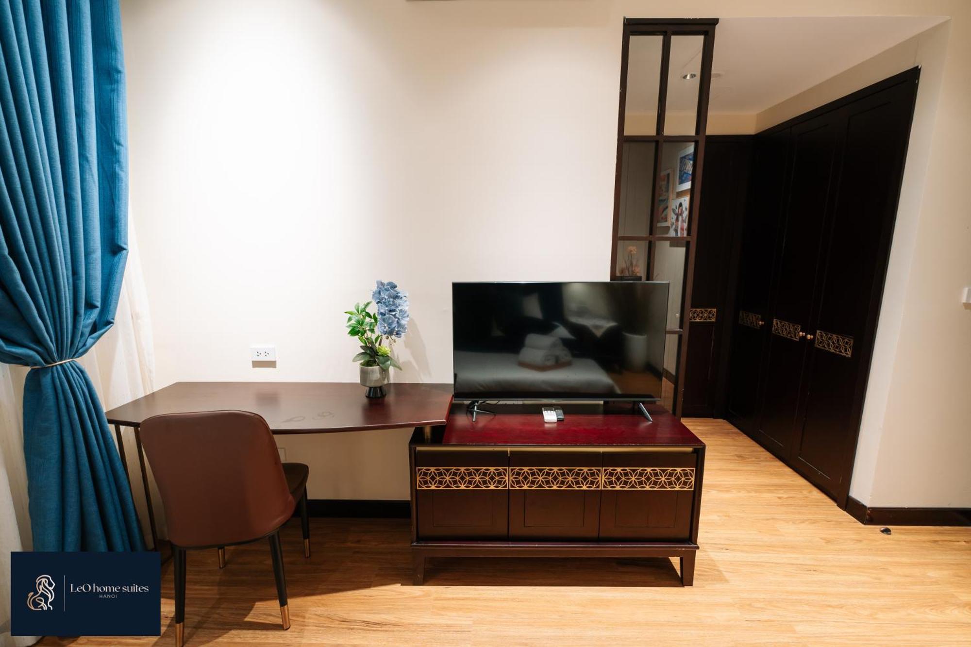 High-Ser Apartment -2Br - Niceview - Parking - Spacious - In Center 河内 外观 照片